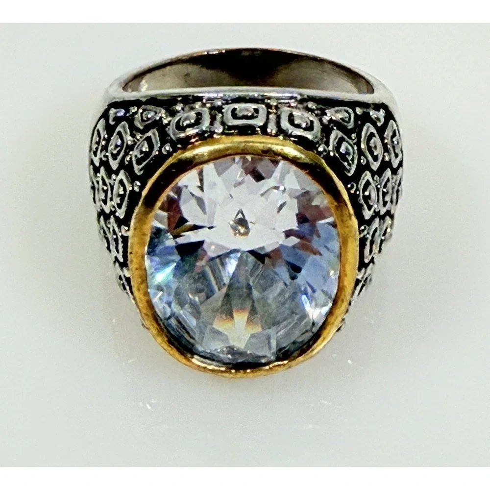 Vintage CZ Statement Ring Two Tone Silver tone & Gold Plated Size 6.5